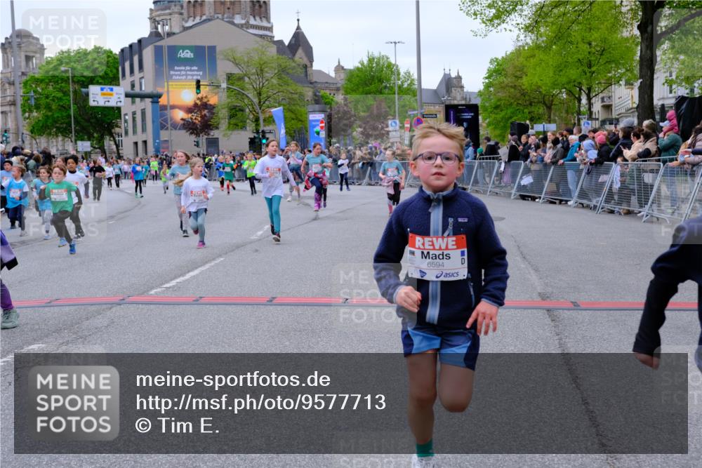 25.04.2026 - Das Zehntel Tim E. http://msf.ph/oto/9577713 25.04.2026 11:01:09 Ziel 5160, 5171, 5183, 5188, 5192, 5194, 5478, 5588, 5605, 5636, 5672, 5714, 5930, 5943, 5950, 6001, 6021, 6211, 6435, 6436, 6444, 6509, 6575, 6594, 6656, 7304, 7505, 7514, 7531, 7562, 7670, 7671, 7676, 7804, 7865 meine-sportfotos.de