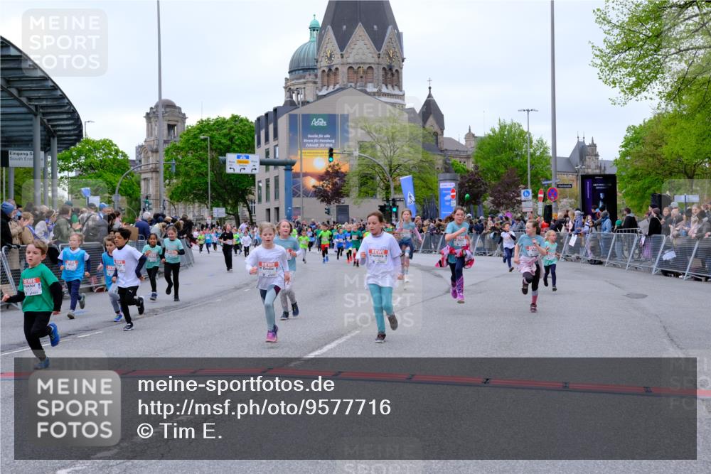 25.04.2026 - Das Zehntel Tim E. http://msf.ph/oto/9577716 25.04.2026 11:01:10 Ziel 5160, 5171, 5183, 5188, 5192, 5194, 5478, 5588, 5605, 5636, 5672, 5714, 5930, 5943, 5950, 6001, 6021, 6211, 6435, 6436, 6444, 6509, 6575, 6594, 6656, 7014, 7304, 7505, 7514, 7531, 7562, 7670, 7671, 7676, 7804, 7865 meine-sportfotos.de