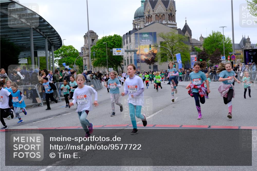 25.04.2026 - Das Zehntel Tim E. http://msf.ph/oto/9577722 25.04.2026 11:01:11 Ziel 5160, 5171, 5183, 5188, 5192, 5194, 5243, 5254, 5478, 5588, 5605, 5636, 5672, 5714, 5930, 5943, 5950, 6001, 6021, 6211, 6436, 6509, 6575, 6594, 6656, 7014, 7304, 7505, 7514, 7531, 7562, 7670, 7671, 7676, 7804, 7865 meine-sportfotos.de