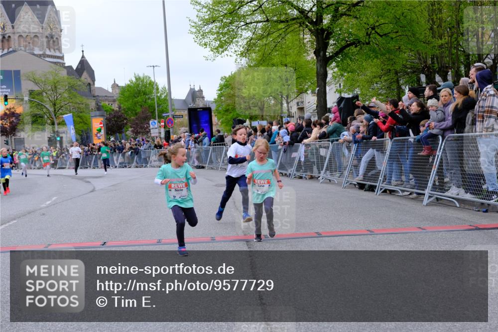 25.04.2026 - Das Zehntel Tim E. http://msf.ph/oto/9577729 25.04.2026 11:01:14 Ziel 5183, 5188, 5192, 5194, 5243, 5254, 5605, 5636, 5707, 5930, 5943, 6001, 6021, 6287, 6289, 6436, 6503, 6511, 6513, 6575, 6594, 6656, 6943, 7014, 7505, 7514, 7531, 7562, 7670, 7671, 7676, 7784 meine-sportfotos.de