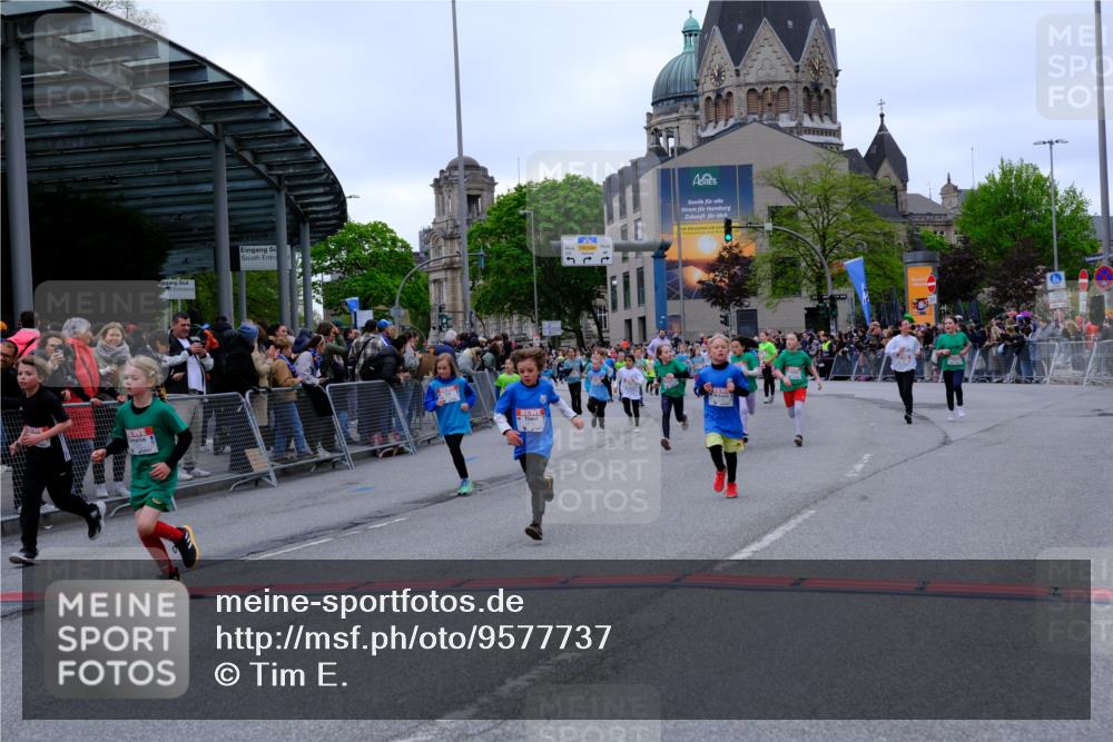 25.04.2026 - Das Zehntel Tim E. http://msf.ph/oto/9577737 25.04.2026 11:01:17 Ziel 5138, 5183, 5188, 5192, 5194, 5243, 5254, 5605, 5636, 5670, 5707, 5930, 5943, 6001, 6021, 6287, 6289, 6436, 6464, 6503, 6511, 6513, 6549, 6943, 7014, 7505, 7514, 7531, 7562, 7670, 7693, 7784 meine-sportfotos.de
