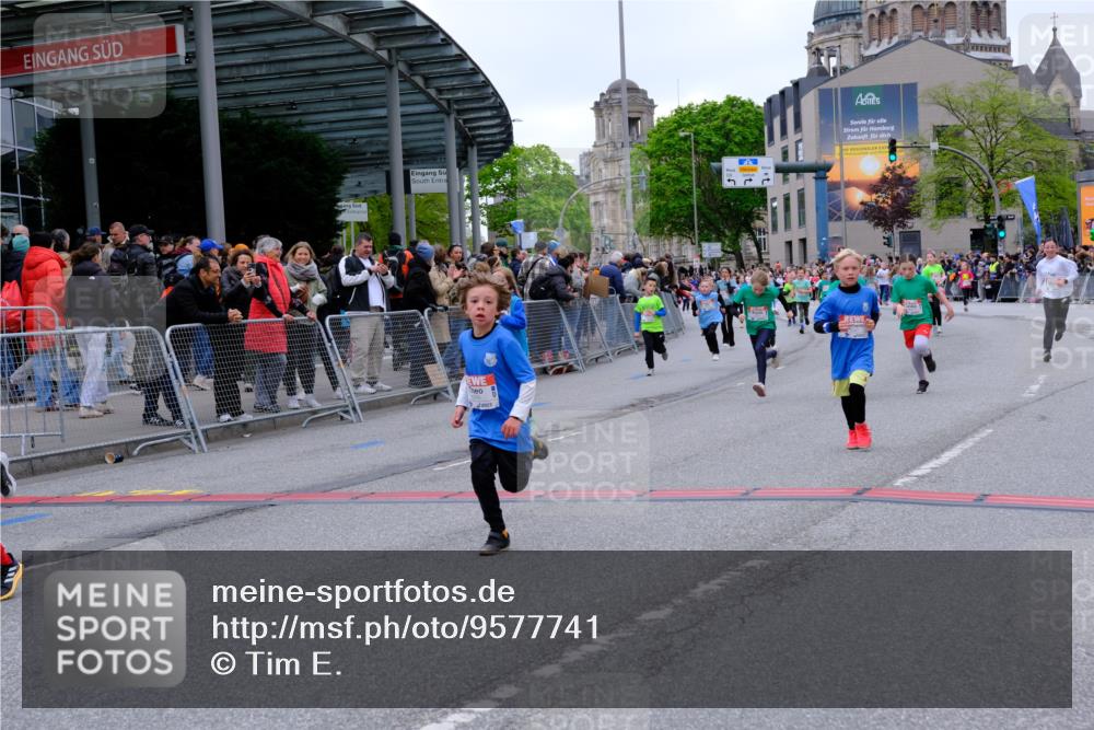 25.04.2026 - Das Zehntel Tim E. http://msf.ph/oto/9577741 25.04.2026 11:01:18 Ziel 5138, 5183, 5188, 5192, 5194, 5243, 5254, 5605, 5636, 5670, 5707, 5930, 5943, 6001, 6021, 6287, 6289, 6464, 6503, 6511, 6513, 6549, 6943, 7014, 7505, 7514, 7531, 7562, 7573, 7670, 7693, 7784 meine-sportfotos.de