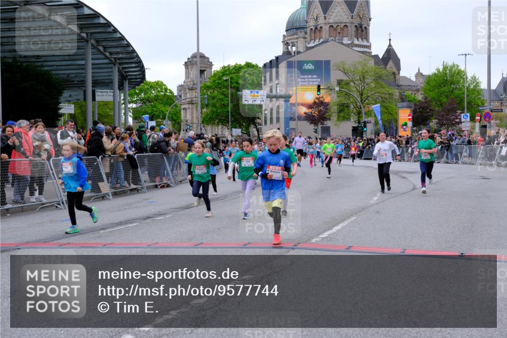 25.04.2026 - Das Zehntel Tim E. http://msf.ph/oto/9577744 25.04.2026 11:01:18 Ziel 5138, 5183, 5188, 5192, 5194, 5243, 5254, 5605, 5636, 5670, 5707, 5930, 5943, 6001, 6021, 6287, 6289, 6464, 6503, 6511, 6513, 6549, 6943, 7014, 7505, 7514, 7531, 7562, 7573, 7670, 7693, 7784 meine-sportfotos.de