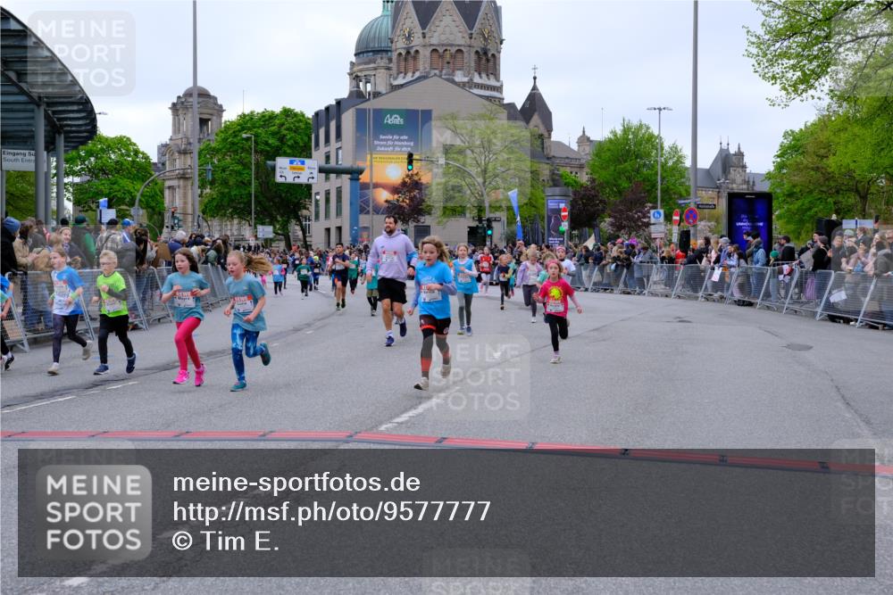 25.04.2026 - Das Zehntel Tim E. http://msf.ph/oto/9577777 25.04.2026 11:01:26 Ziel 5055, 5065, 5138, 5653, 5670, 5707, 5718, 5935, 5941, 5976, 5980, 5992, 6464, 6503, 6511, 6513, 6549, 6833, 7020, 7085, 7157, 7443, 7482, 7573, 7693, 7707, 7708, 7728 meine-sportfotos.de
