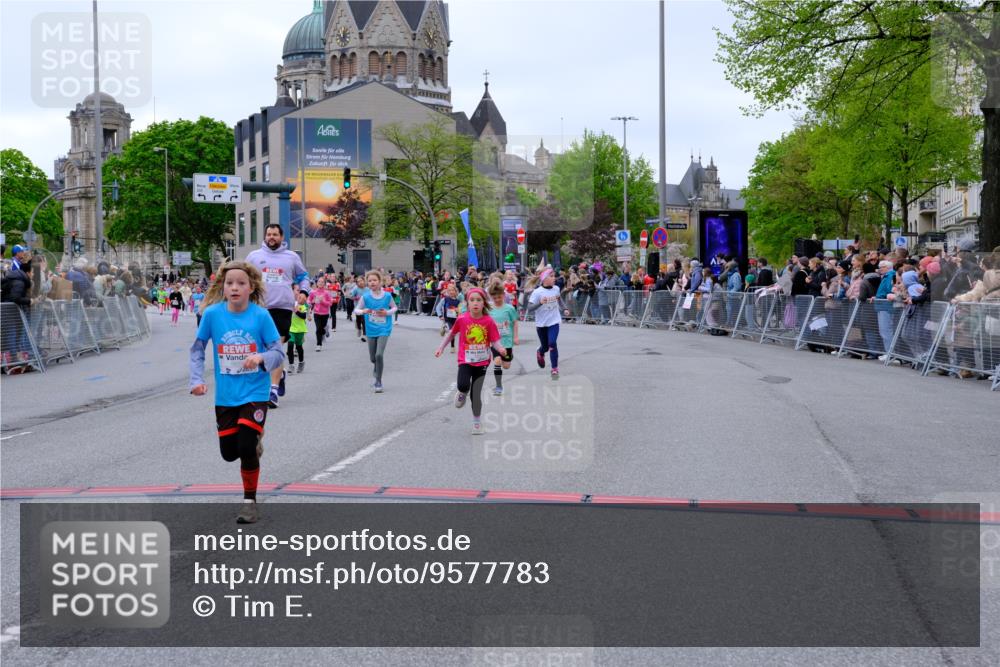 25.04.2026 - Das Zehntel Tim E. http://msf.ph/oto/9577783 25.04.2026 11:01:27 Ziel 5055, 5065, 5138, 5653, 5670, 5718, 5935, 5941, 5976, 5980, 5992, 6203, 6204, 6464, 6549, 6833, 7020, 7085, 7157, 7443, 7482, 7573, 7693, 7707, 7708, 7728 meine-sportfotos.de