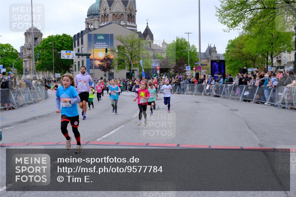25.04.2026 - Das Zehntel Tim E. http://msf.ph/oto/9577784 25.04.2026 11:01:27 Ziel 5055, 5065, 5138, 5653, 5670, 5718, 5935, 5941, 5976, 5980, 5992, 6203, 6204, 6464, 6549, 6833, 7020, 7085, 7157, 7443, 7482, 7573, 7693, 7707, 7708, 7728 meine-sportfotos.de