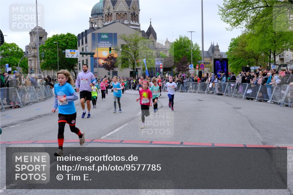 25.04.2026 - Das Zehntel Tim E. http://msf.ph/oto/9577785 25.04.2026 11:01:27 Ziel 5055, 5065, 5138, 5653, 5670, 5718, 5935, 5941, 5976, 5980, 5992, 6203, 6204, 6464, 6549, 6833, 7020, 7085, 7157, 7443, 7482, 7573, 7693, 7707, 7708, 7728 meine-sportfotos.de