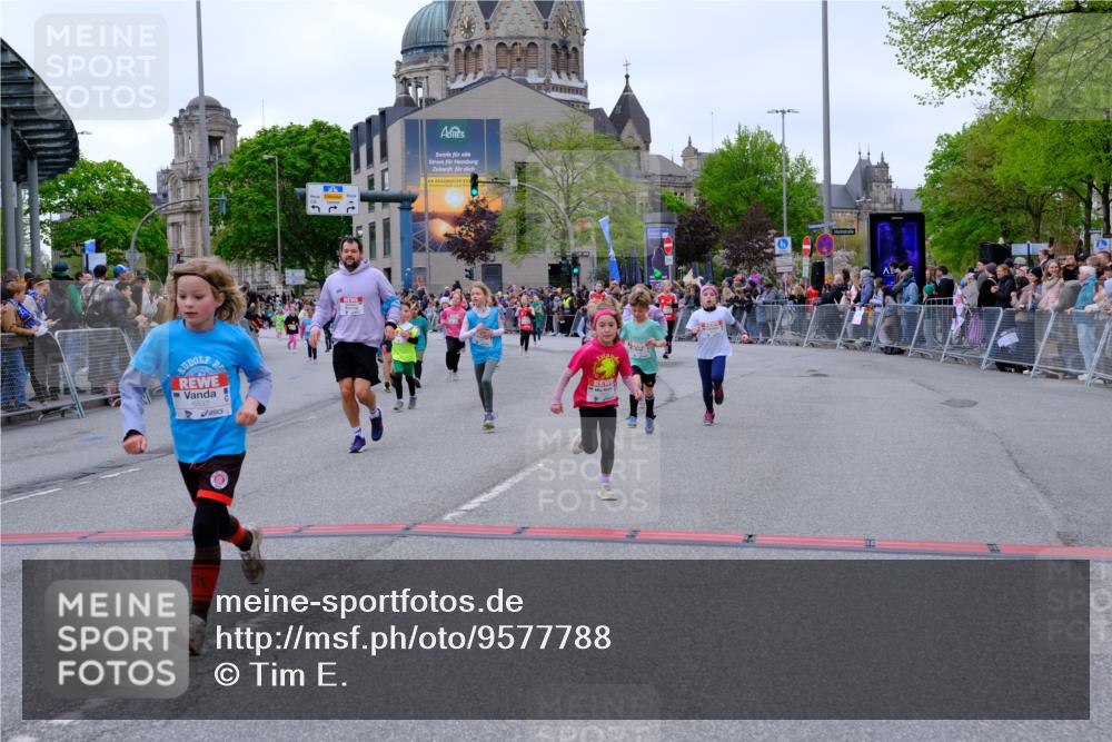25.04.2026 - Das Zehntel Tim E. http://msf.ph/oto/9577788 25.04.2026 11:01:28 Ziel 5055, 5065, 5138, 5653, 5670, 5718, 5935, 5941, 5976, 5980, 5992, 6203, 6204, 6464, 6833, 7020, 7085, 7157, 7188, 7443, 7482, 7573, 7707, 7708, 7728 meine-sportfotos.de