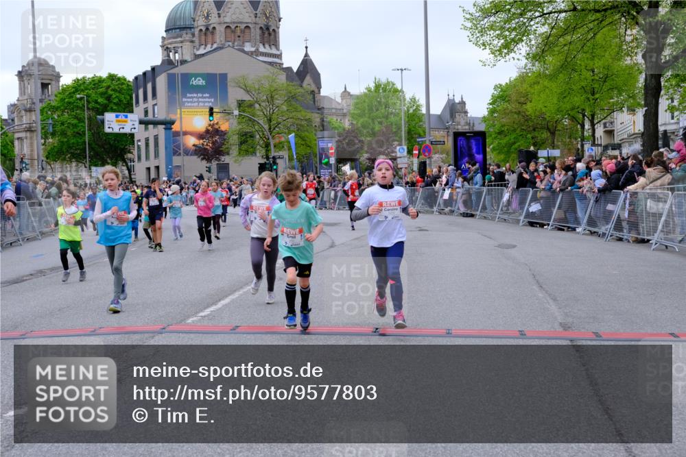 25.04.2026 - Das Zehntel Tim E. http://msf.ph/oto/9577803 25.04.2026 11:01:30 Ziel 5055, 5065, 5479, 5653, 5718, 5868, 5935, 5941, 5947, 5976, 5980, 5992, 6203, 6204, 6833, 7020, 7085, 7157, 7188, 7443, 7482, 7573, 7707, 7708, 7728 meine-sportfotos.de