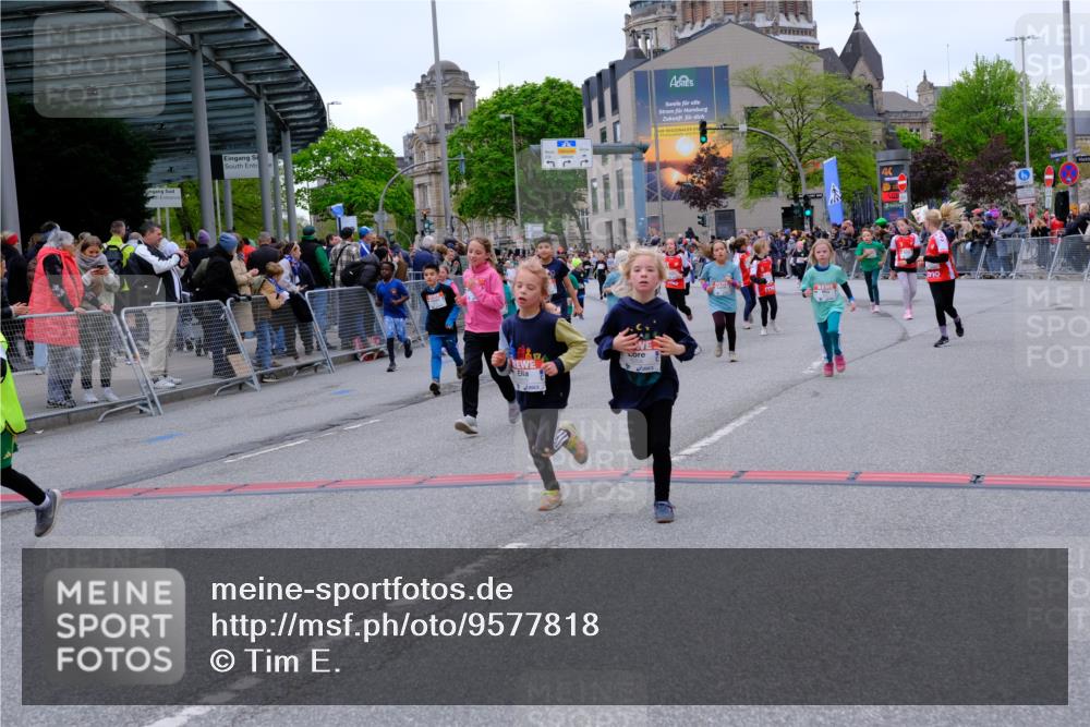 25.04.2026 - Das Zehntel Tim E. http://msf.ph/oto/9577818 25.04.2026 11:01:32 Ziel 5055, 5065, 5310, 5312, 5369, 5479, 5491, 5653, 5664, 5718, 5868, 5935, 5941, 5947, 5976, 5980, 5992, 6203, 6204, 6453, 6833, 7020, 7188, 7443, 7482, 7502, 7542, 7707, 7708, 7728, 7789, 7920 meine-sportfotos.de