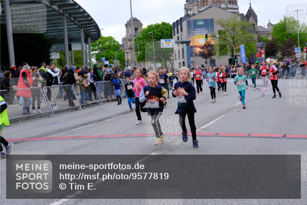 25.04.2026 - Das Zehntel Tim E. http://msf.ph/oto/9577819 25.04.2026 11:01:32 Ziel 5055, 5065, 5310, 5312, 5369, 5479, 5491, 5653, 5664, 5718, 5868, 5935, 5941, 5947, 5976, 5980, 5992, 6203, 6204, 6453, 6833, 7020, 7188, 7443, 7482, 7502, 7542, 7707, 7708, 7728, 7789, 7920 meine-sportfotos.de