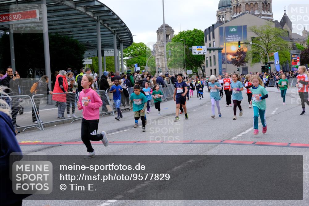 25.04.2026 - Das Zehntel Tim E. http://msf.ph/oto/9577829 25.04.2026 11:01:34 Ziel 5055, 5065, 5118, 5310, 5312, 5313, 5369, 5479, 5491, 5653, 5664, 5868, 5935, 5941, 5947, 5976, 5992, 6203, 6204, 6453, 6760, 6833, 7020, 7188, 7443, 7482, 7502, 7542, 7707, 7708, 7728, 7789, 7920 meine-sportfotos.de