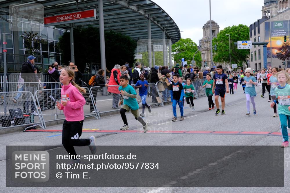 25.04.2026 - Das Zehntel Tim E. http://msf.ph/oto/9577834 25.04.2026 11:01:34 Ziel 5055, 5065, 5118, 5310, 5312, 5313, 5369, 5479, 5491, 5653, 5664, 5868, 5935, 5941, 5947, 5976, 5992, 6203, 6204, 6453, 6760, 6833, 7020, 7188, 7443, 7482, 7502, 7542, 7707, 7708, 7728, 7789, 7920 meine-sportfotos.de