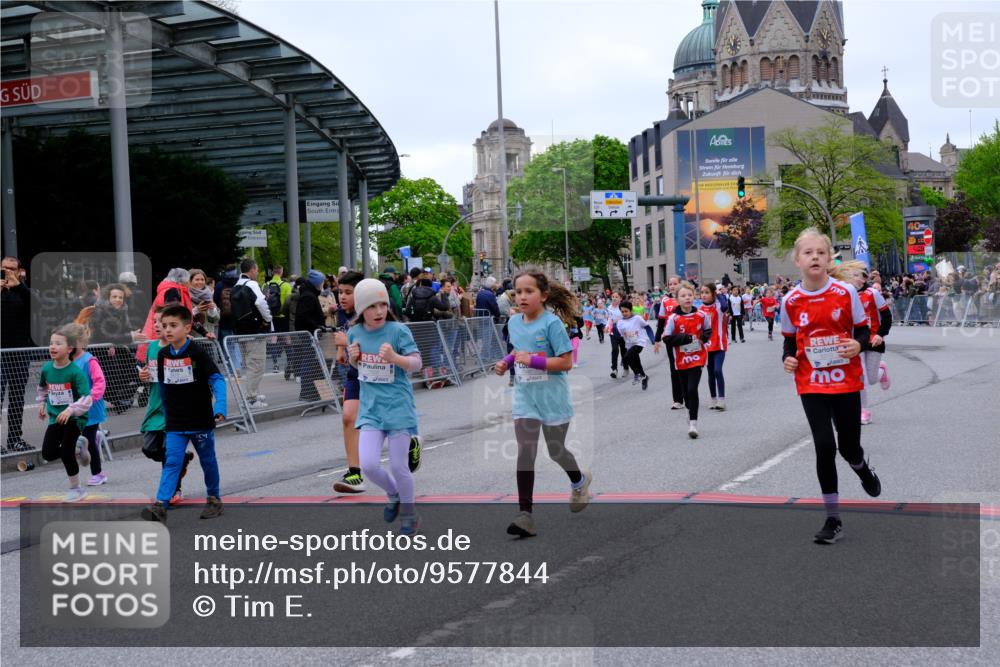 25.04.2026 - Das Zehntel Tim E. http://msf.ph/oto/9577844 25.04.2026 11:01:36 Ziel 5055, 5065, 5118, 5310, 5312, 5313, 5314, 5321, 5369, 5479, 5491, 5653, 5664, 5868, 5935, 5947, 5992, 6203, 6204, 6453, 6760, 6767, 7188, 7502, 7542, 7789, 7920 meine-sportfotos.de