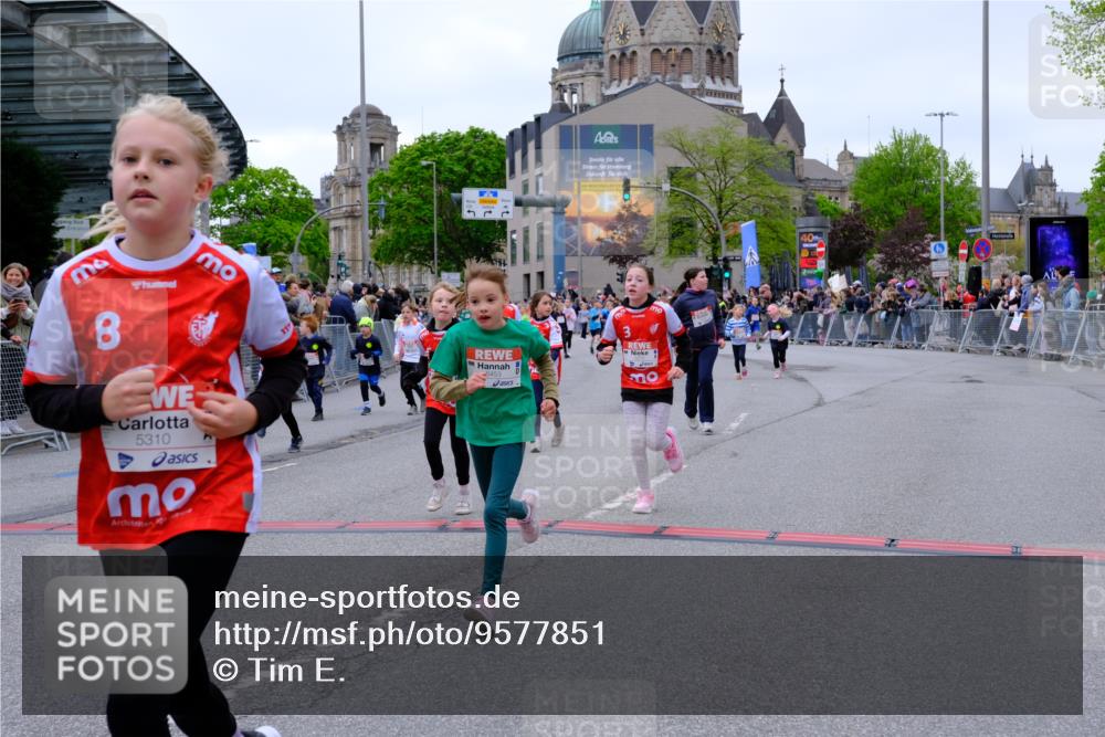 25.04.2026 - Das Zehntel Tim E. http://msf.ph/oto/9577851 25.04.2026 11:01:38 Ziel 5118, 5310, 5312, 5313, 5314, 5321, 5369, 5479, 5491, 5664, 5868, 5947, 5992, 6170, 6203, 6204, 6453, 6582, 6595, 6688, 6725, 6760, 6767, 7188, 7502, 7542, 7789, 7920 meine-sportfotos.de