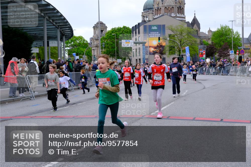25.04.2026 - Das Zehntel Tim E. http://msf.ph/oto/9577854 25.04.2026 11:01:38 Ziel 5118, 5310, 5312, 5313, 5314, 5321, 5369, 5479, 5491, 5664, 5868, 5947, 5992, 6170, 6203, 6204, 6453, 6582, 6595, 6688, 6725, 6760, 6767, 7188, 7502, 7542, 7789, 7920 meine-sportfotos.de