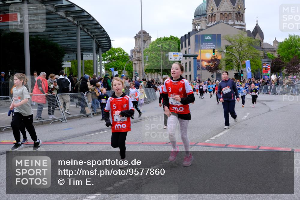 25.04.2026 - Das Zehntel Tim E. http://msf.ph/oto/9577860 25.04.2026 11:01:39 Ziel 5118, 5310, 5312, 5313, 5314, 5321, 5369, 5479, 5491, 5664, 5868, 5947, 6170, 6203, 6204, 6453, 6569, 6578, 6582, 6595, 6688, 6725, 6760, 6767, 6992, 7001, 7188, 7502, 7542, 7789, 7920 meine-sportfotos.de