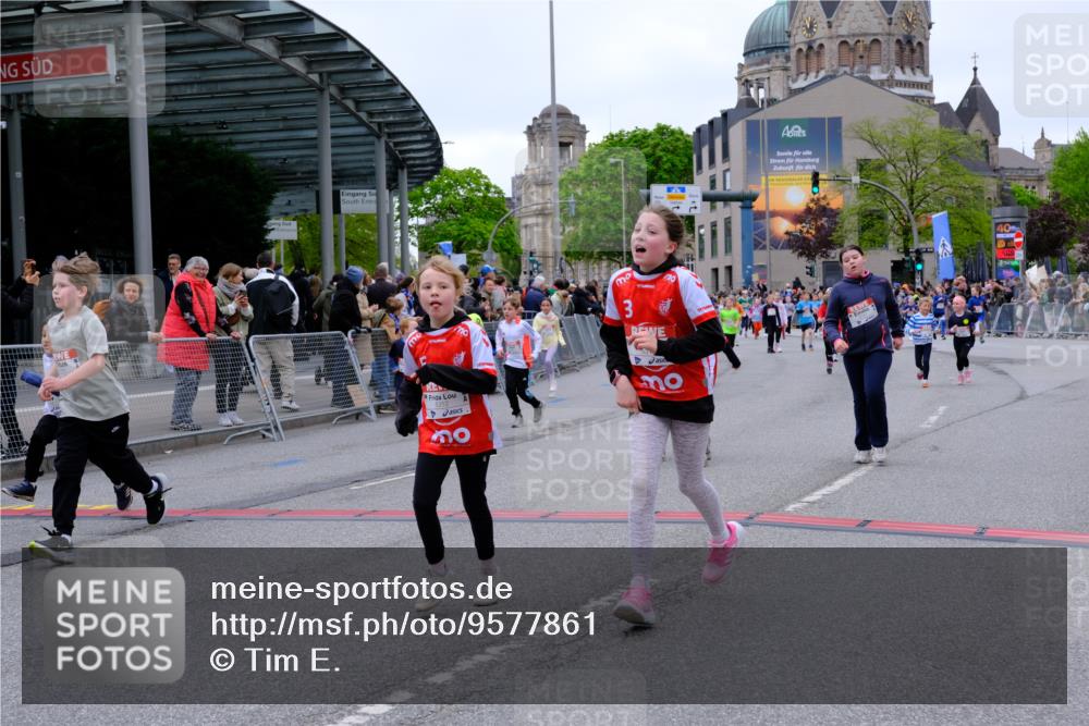25.04.2026 - Das Zehntel Tim E. http://msf.ph/oto/9577861 25.04.2026 11:01:39 Ziel 5118, 5310, 5312, 5313, 5314, 5321, 5369, 5479, 5491, 5664, 5868, 5947, 6170, 6203, 6204, 6453, 6569, 6578, 6582, 6595, 6688, 6725, 6760, 6767, 6992, 7001, 7188, 7502, 7542, 7789, 7920 meine-sportfotos.de
