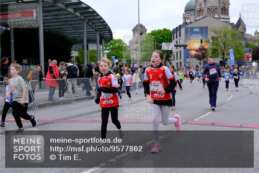25.04.2026 - Das Zehntel Tim E. http://msf.ph/oto/9577862 25.04.2026 11:01:39 Ziel 5118, 5310, 5312, 5313, 5314, 5321, 5369, 5479, 5491, 5664, 5868, 5947, 6170, 6203, 6204, 6453, 6569, 6578, 6582, 6595, 6688, 6725, 6760, 6767, 6992, 7001, 7188, 7502, 7542, 7789, 7920 meine-sportfotos.de