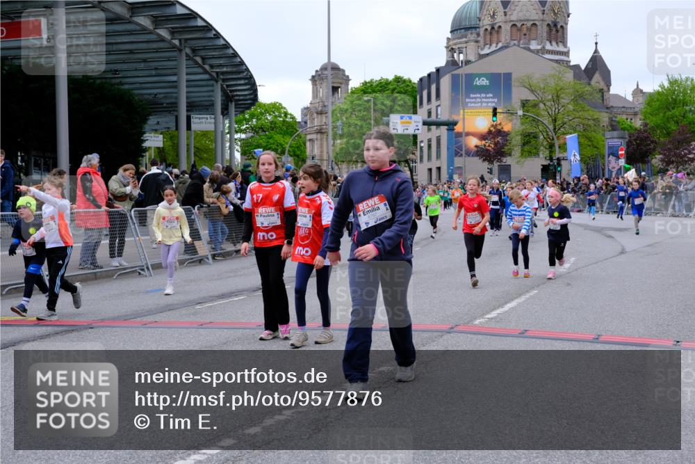 25.04.2026 - Das Zehntel Tim E. http://msf.ph/oto/9577876 25.04.2026 11:01:42 Ziel 5118, 5131, 5133, 5310, 5312, 5313, 5314, 5321, 5363, 5369, 5479, 5491, 5664, 6170, 6396, 6453, 6569, 6578, 6582, 6595, 6688, 6725, 6760, 6767, 6992, 7001, 7502, 7542, 7789, 7920 meine-sportfotos.de