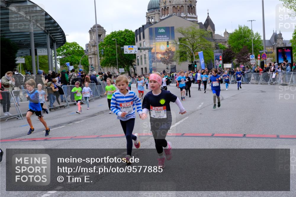25.04.2026 - Das Zehntel Tim E. http://msf.ph/oto/9577885 25.04.2026 11:01:45 Ziel 5118, 5131, 5133, 5147, 5242, 5253, 5313, 5314, 5321, 5363, 6170, 6396, 6569, 6578, 6582, 6595, 6688, 6689, 6690, 6725, 6731, 6760, 6767, 6827, 6846, 6992, 7001, 7776 meine-sportfotos.de