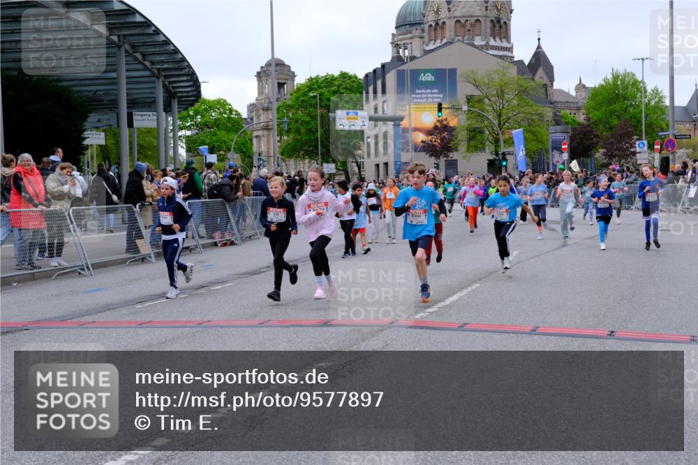 25.04.2026 - Das Zehntel Tim E. http://msf.ph/oto/9577897 25.04.2026 11:01:49 Ziel 5131, 5133, 5147, 5149, 5242, 5253, 5359, 5361, 5363, 6170, 6233, 6254, 6396, 6569, 6578, 6582, 6595, 6688, 6689, 6690, 6725, 6731, 6827, 6846, 6992, 7001, 7642, 7776, 7924 meine-sportfotos.de