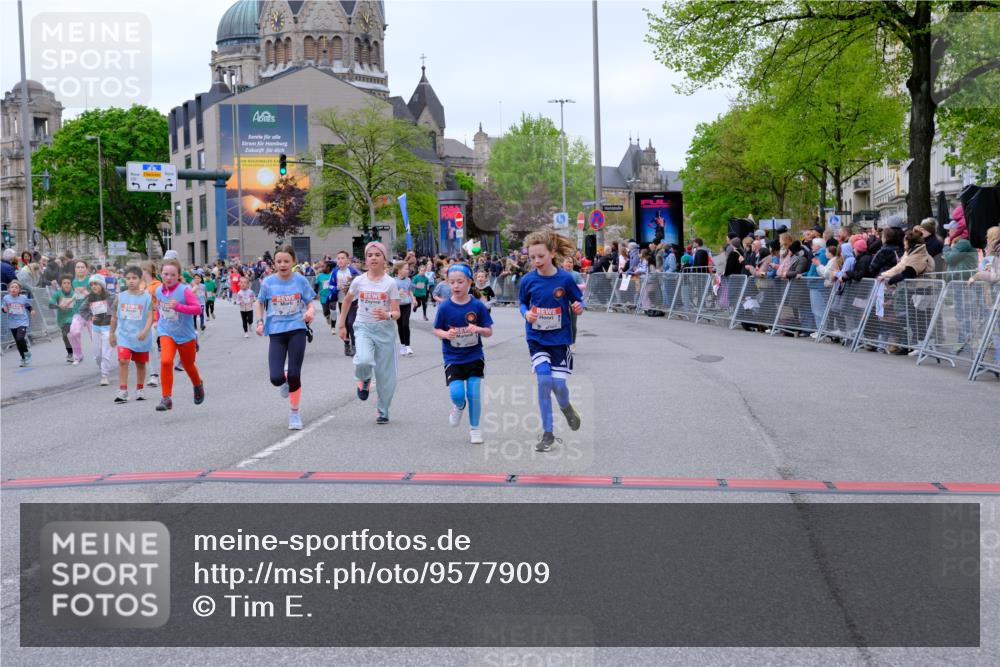 25.04.2026 - Das Zehntel Tim E. http://msf.ph/oto/9577909 25.04.2026 11:01:52 Ziel 5076, 5131, 5133, 5147, 5149, 5157, 5220, 5242, 5253, 5359, 5361, 5363, 5462, 5465, 6223, 6233, 6254, 6396, 6398, 6405, 6689, 6690, 6731, 6827, 6846, 7428, 7434, 7617, 7642, 7667, 7769, 7773, 7776, 7924, 7974, 7997 meine-sportfotos.de