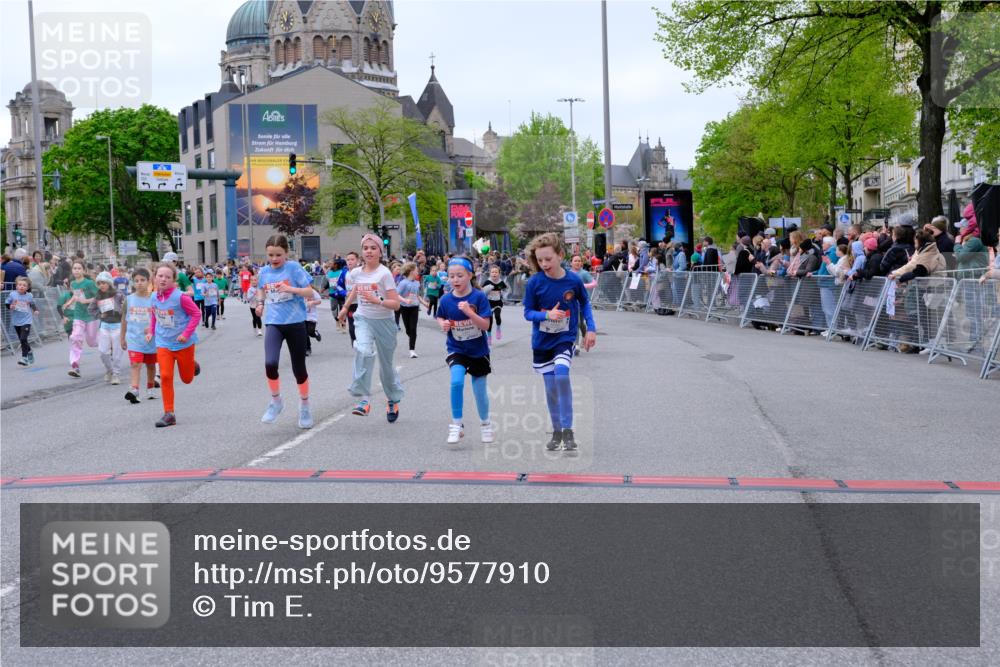 25.04.2026 - Das Zehntel Tim E. http://msf.ph/oto/9577910 25.04.2026 11:01:52 Ziel 5076, 5131, 5133, 5147, 5149, 5157, 5220, 5242, 5253, 5359, 5361, 5363, 5462, 5465, 6223, 6233, 6254, 6396, 6398, 6405, 6689, 6690, 6731, 6827, 6846, 7428, 7434, 7617, 7642, 7667, 7769, 7773, 7776, 7924, 7974, 7997 meine-sportfotos.de