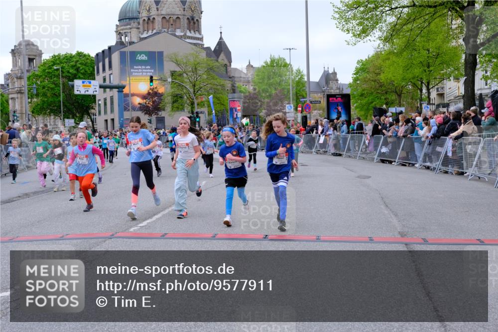 25.04.2026 - Das Zehntel Tim E. http://msf.ph/oto/9577911 25.04.2026 11:01:52 Ziel 5076, 5131, 5133, 5147, 5149, 5157, 5220, 5242, 5253, 5359, 5361, 5363, 5462, 5465, 6223, 6233, 6254, 6396, 6398, 6405, 6689, 6690, 6731, 6827, 6846, 7428, 7434, 7617, 7642, 7667, 7769, 7773, 7776, 7924, 7974, 7997 meine-sportfotos.de