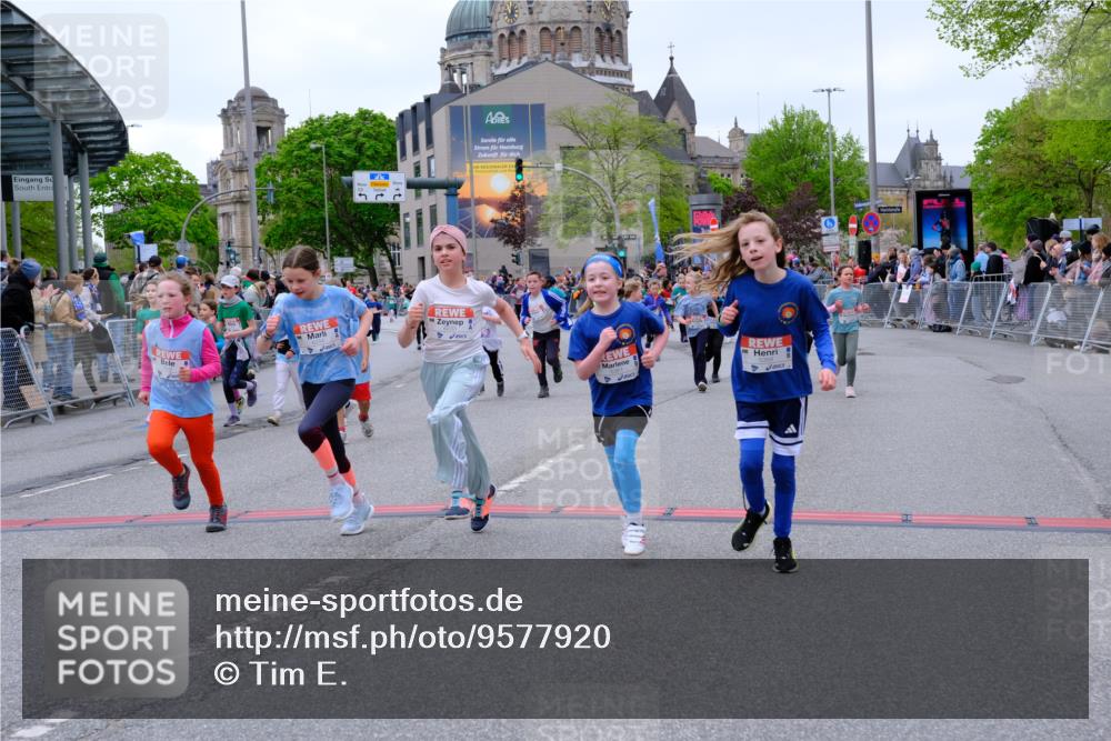 25.04.2026 - Das Zehntel Tim E. http://msf.ph/oto/9577920 25.04.2026 11:01:53 Ziel 5076, 5147, 5149, 5157, 5220, 5242, 5253, 5359, 5361, 5363, 5462, 5465, 5882, 6223, 6233, 6254, 6396, 6398, 6405, 6689, 6690, 6731, 6827, 6846, 7428, 7434, 7581, 7617, 7642, 7667, 7769, 7773, 7776, 7924, 7974, 7997 meine-sportfotos.de
