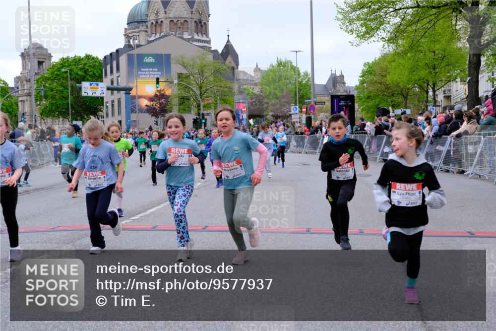 25.04.2026 - Das Zehntel Tim E. http://msf.ph/oto/9577937 25.04.2026 11:01:57 Ziel 5076, 5123, 5148, 5149, 5157, 5220, 5359, 5361, 5462, 5465, 5663, 5717, 5723, 5882, 6223, 6233, 6254, 6397, 6398, 6401, 6405, 6731, 6846, 7428, 7434, 7581, 7617, 7642, 7667, 7769, 7773, 7776, 7815, 7833, 7924, 7974, 7997 meine-sportfotos.de