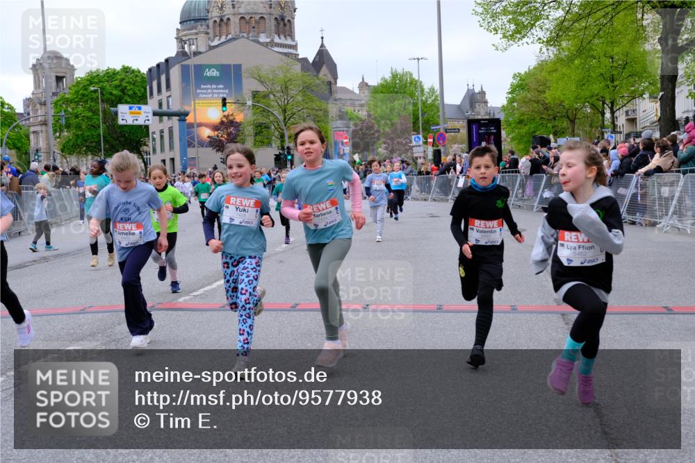 25.04.2026 - Das Zehntel Tim E. http://msf.ph/oto/9577938 25.04.2026 11:01:57 Ziel 5076, 5123, 5148, 5149, 5157, 5220, 5359, 5361, 5462, 5465, 5663, 5717, 5723, 5882, 6223, 6233, 6254, 6397, 6398, 6401, 6405, 6731, 6846, 7428, 7434, 7581, 7617, 7642, 7667, 7769, 7773, 7776, 7815, 7833, 7924, 7974, 7997 meine-sportfotos.de
