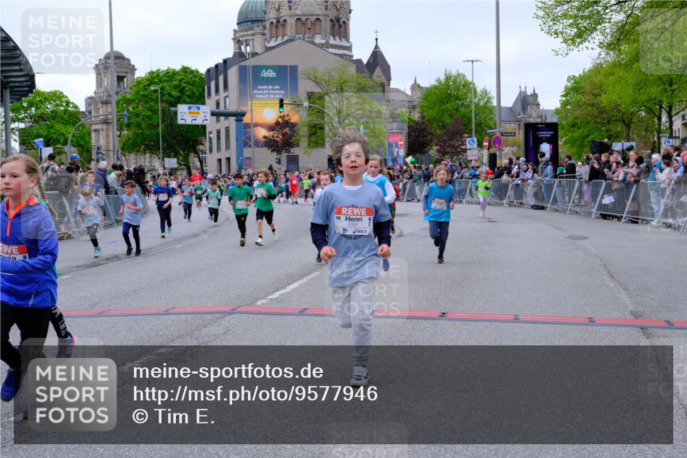 25.04.2026 - Das Zehntel Tim E. http://msf.ph/oto/9577946 25.04.2026 11:02:00 Ziel 5076, 5123, 5148, 5157, 5220, 5368, 5385, 5462, 5465, 5663, 5717, 5723, 5882, 6223, 6233, 6254, 6392, 6397, 6398, 6401, 6405, 6449, 6452, 7428, 7434, 7581, 7617, 7642, 7667, 7769, 7773, 7815, 7833, 7924, 7974, 7997 meine-sportfotos.de