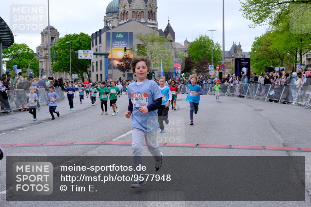 25.04.2026 - Das Zehntel Tim E. http://msf.ph/oto/9577948 25.04.2026 11:02:00 Ziel 5076, 5123, 5148, 5157, 5220, 5368, 5385, 5462, 5465, 5663, 5717, 5723, 5882, 6223, 6233, 6254, 6392, 6397, 6398, 6401, 6405, 6449, 6452, 7428, 7434, 7581, 7617, 7642, 7667, 7769, 7773, 7815, 7833, 7924, 7974, 7997 meine-sportfotos.de