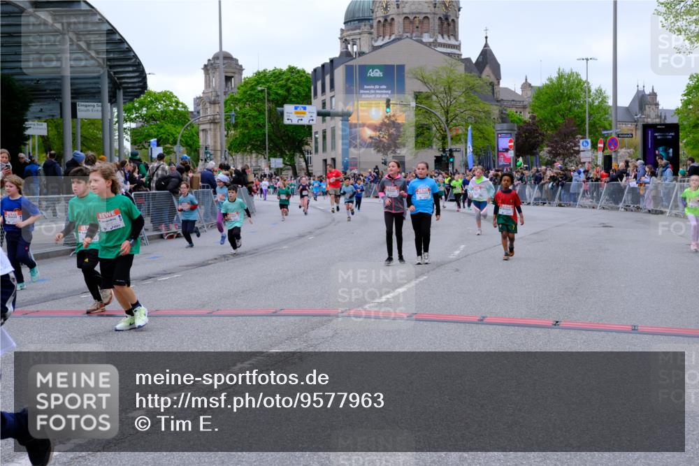 25.04.2026 - Das Zehntel Tim E. http://msf.ph/oto/9577963 25.04.2026 11:02:03 Ziel 5076, 5123, 5140, 5148, 5157, 5220, 5228, 5368, 5385, 5462, 5465, 5663, 5717, 5723, 5882, 5997, 6223, 6392, 6397, 6398, 6401, 6405, 6449, 6452, 6865, 6885, 7336, 7428, 7434, 7488, 7524, 7536, 7581, 7617, 7667, 7769, 7815, 7833, 7997 meine-sportfotos.de