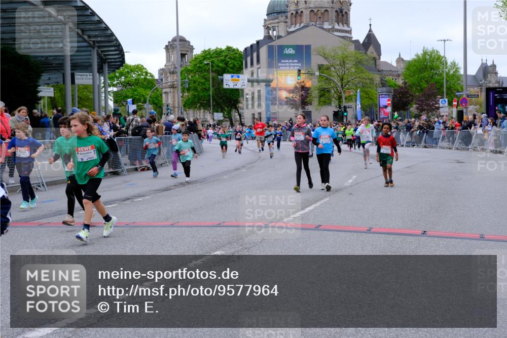 25.04.2026 - Das Zehntel Tim E. http://msf.ph/oto/9577964 25.04.2026 11:02:03 Ziel 5076, 5123, 5140, 5148, 5157, 5220, 5228, 5368, 5385, 5462, 5465, 5663, 5717, 5723, 5882, 5997, 6223, 6392, 6397, 6398, 6401, 6405, 6449, 6452, 6865, 6885, 7336, 7428, 7434, 7488, 7524, 7536, 7581, 7617, 7667, 7769, 7815, 7833, 7997 meine-sportfotos.de