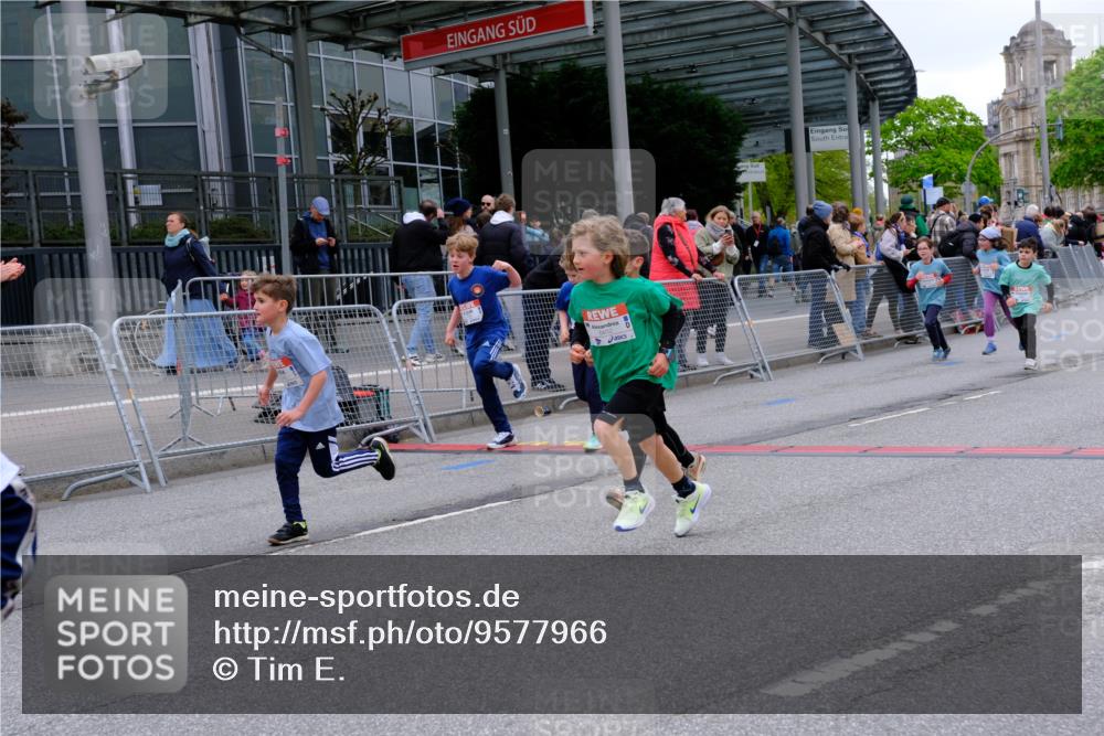 25.04.2026 - Das Zehntel Tim E. http://msf.ph/oto/9577966 25.04.2026 11:02:04 Ziel 5123, 5140, 5148, 5220, 5228, 5368, 5385, 5663, 5717, 5723, 5882, 5997, 6392, 6397, 6401, 6449, 6452, 6865, 6885, 7336, 7485, 7488, 7524, 7536, 7581, 7617, 7815, 7833, 7997 meine-sportfotos.de