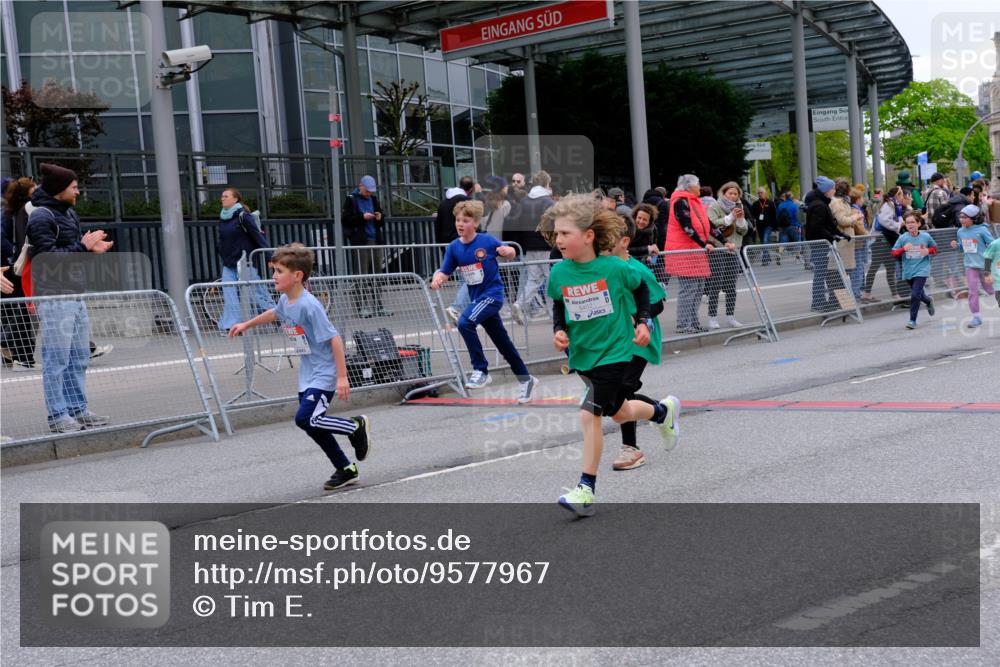 25.04.2026 - Das Zehntel Tim E. http://msf.ph/oto/9577967 25.04.2026 11:02:04 Ziel 5123, 5140, 5148, 5220, 5228, 5368, 5385, 5663, 5717, 5723, 5882, 5997, 6392, 6397, 6401, 6449, 6452, 6865, 6885, 7336, 7485, 7488, 7524, 7536, 7581, 7617, 7815, 7833, 7997 meine-sportfotos.de