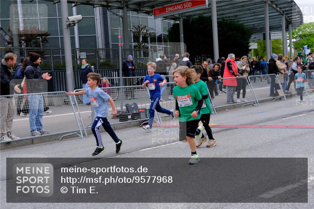 25.04.2026 - Das Zehntel Tim E. http://msf.ph/oto/9577968 25.04.2026 11:02:04 Ziel 5123, 5140, 5148, 5220, 5228, 5368, 5385, 5663, 5717, 5723, 5882, 5997, 6392, 6397, 6401, 6449, 6452, 6865, 6885, 7336, 7485, 7488, 7524, 7536, 7581, 7617, 7815, 7833, 7997 meine-sportfotos.de