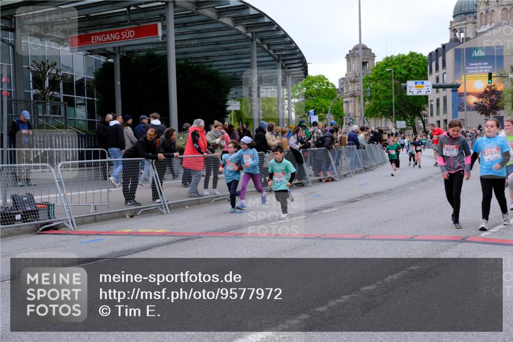 25.04.2026 - Das Zehntel Tim E. http://msf.ph/oto/9577972 25.04.2026 11:02:05 Ziel 5107, 5114, 5123, 5140, 5148, 5228, 5368, 5385, 5663, 5717, 5723, 5882, 5997, 6392, 6397, 6401, 6449, 6452, 6865, 6885, 7336, 7485, 7488, 7524, 7536, 7581, 7815, 7833 meine-sportfotos.de