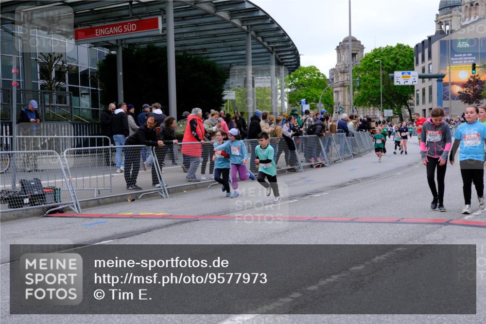 25.04.2026 - Das Zehntel Tim E. http://msf.ph/oto/9577973 25.04.2026 11:02:05 Ziel 5107, 5114, 5123, 5140, 5148, 5228, 5368, 5385, 5663, 5717, 5723, 5882, 5997, 6392, 6397, 6401, 6449, 6452, 6865, 6885, 7336, 7485, 7488, 7524, 7536, 7581, 7815, 7833 meine-sportfotos.de