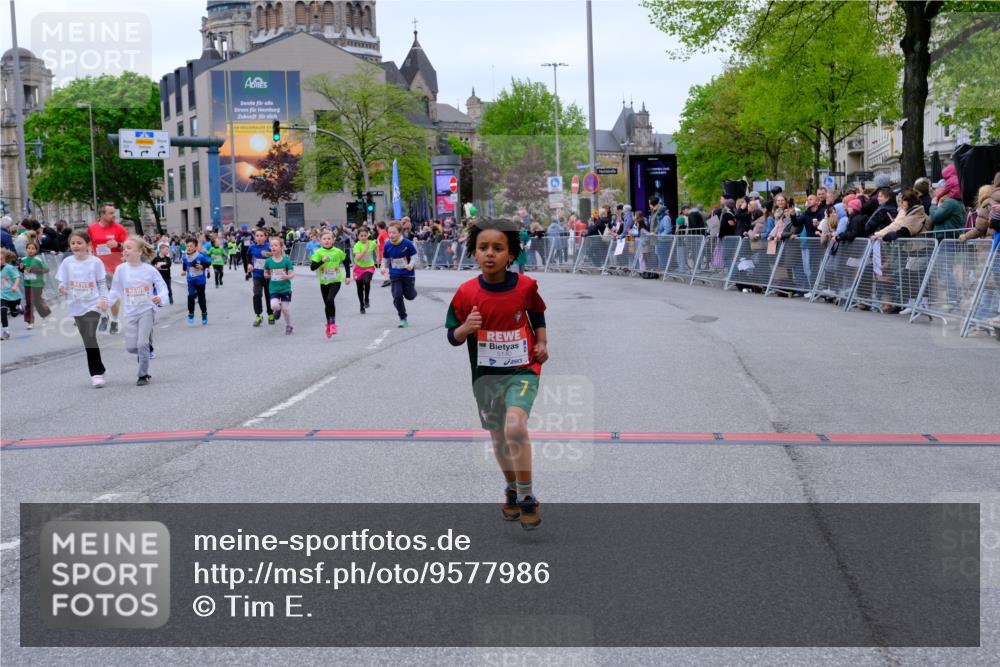 25.04.2026 - Das Zehntel Tim E. http://msf.ph/oto/9577986 25.04.2026 11:02:09 Ziel 5107, 5114, 5140, 5228, 5282, 5332, 5345, 5368, 5385, 5958, 5997, 6282, 6392, 6401, 6449, 6452, 6611, 6865, 6885, 7011, 7336, 7485, 7488, 7524, 7536, 7787, 7795, 7814 meine-sportfotos.de