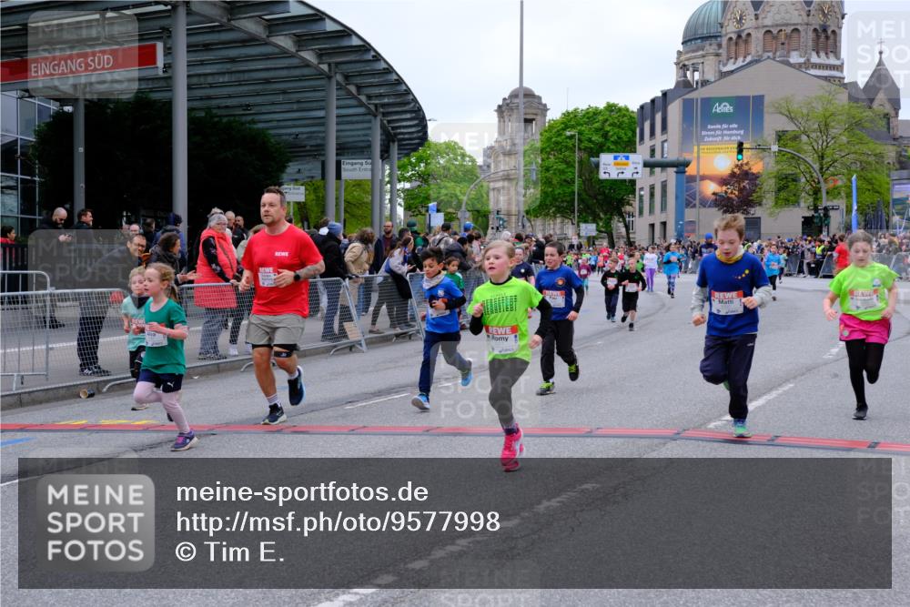 25.04.2026 - Das Zehntel Tim E. http://msf.ph/oto/9577998 25.04.2026 11:02:12 Ziel 5107, 5114, 5140, 5228, 5282, 5332, 5345, 5467, 5530, 5892, 5958, 5997, 6282, 6611, 6865, 6885, 7011, 7336, 7485, 7488, 7524, 7536, 7787, 7795, 7814 meine-sportfotos.de