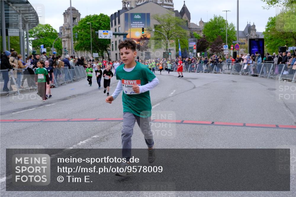 25.04.2026 - Das Zehntel Tim E. http://msf.ph/oto/9578009 25.04.2026 11:02:14 Ziel 5107, 5114, 5140, 5282, 5332, 5345, 5467, 5530, 5582, 5772, 5892, 5958, 6282, 6611, 7011, 7265, 7445, 7485, 7488, 7524, 7536, 7787, 7795, 7814 meine-sportfotos.de