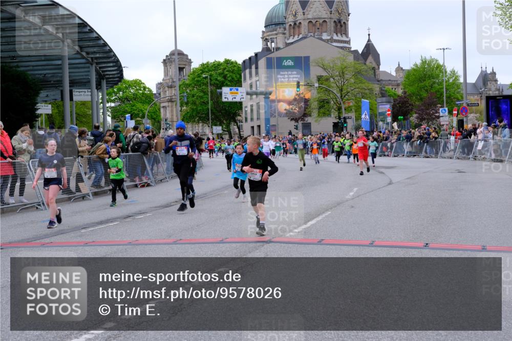 25.04.2026 - Das Zehntel Tim E. http://msf.ph/oto/9578026 25.04.2026 11:02:17 Ziel 5107, 5114, 5282, 5332, 5345, 5466, 5467, 5530, 5582, 5772, 5892, 5958, 6150, 6282, 6611, 6866, 7011, 7265, 7445, 7787, 7795, 7814 meine-sportfotos.de