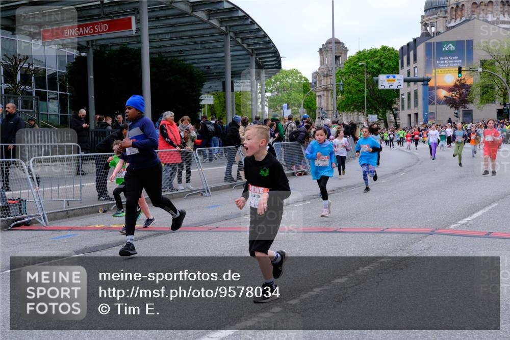 25.04.2026 - Das Zehntel Tim E. http://msf.ph/oto/9578034 25.04.2026 11:02:19 Ziel 5011, 5282, 5332, 5345, 5466, 5467, 5530, 5582, 5772, 5892, 5934, 5937, 5958, 6150, 6282, 6866, 7265, 7445, 7787, 7814, 7996 meine-sportfotos.de