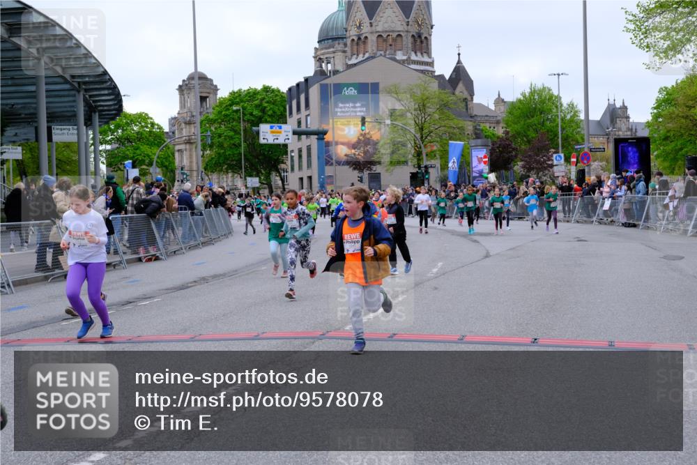 25.04.2026 - Das Zehntel Tim E. http://msf.ph/oto/9578078 25.04.2026 11:02:28 Ziel 5011, 5042, 5136, 5152, 5466, 5934, 5937, 5940, 6150, 6267, 6278, 6866, 7024, 7282, 7292, 7359, 7360, 7538, 7561, 7799, 7874, 7996 meine-sportfotos.de