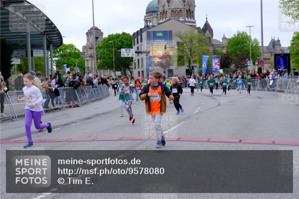 25.04.2026 - Das Zehntel Tim E. http://msf.ph/oto/9578080 25.04.2026 11:02:28 Ziel 5011, 5042, 5136, 5152, 5466, 5934, 5937, 5940, 6150, 6267, 6278, 6866, 7024, 7282, 7292, 7359, 7360, 7538, 7561, 7799, 7874, 7996 meine-sportfotos.de