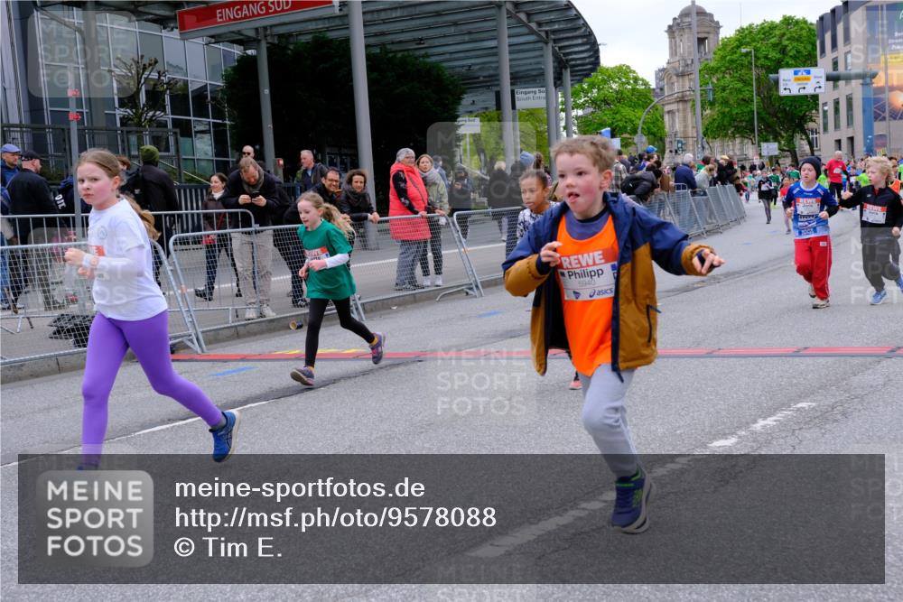 25.04.2026 - Das Zehntel Tim E. http://msf.ph/oto/9578088 25.04.2026 11:02:29 Ziel 5011, 5042, 5134, 5136, 5152, 5934, 5937, 5940, 6150, 6165, 6176, 6267, 6278, 7024, 7038, 7282, 7292, 7347, 7359, 7360, 7538, 7561, 7799, 7858, 7862, 7872, 7874, 7996 meine-sportfotos.de