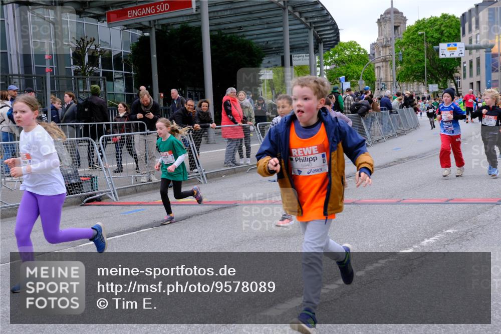 25.04.2026 - Das Zehntel Tim E. http://msf.ph/oto/9578089 25.04.2026 11:02:29 Ziel 5011, 5042, 5134, 5136, 5152, 5934, 5937, 5940, 6150, 6165, 6176, 6267, 6278, 7024, 7038, 7282, 7292, 7347, 7359, 7360, 7538, 7561, 7799, 7858, 7862, 7872, 7874, 7996 meine-sportfotos.de